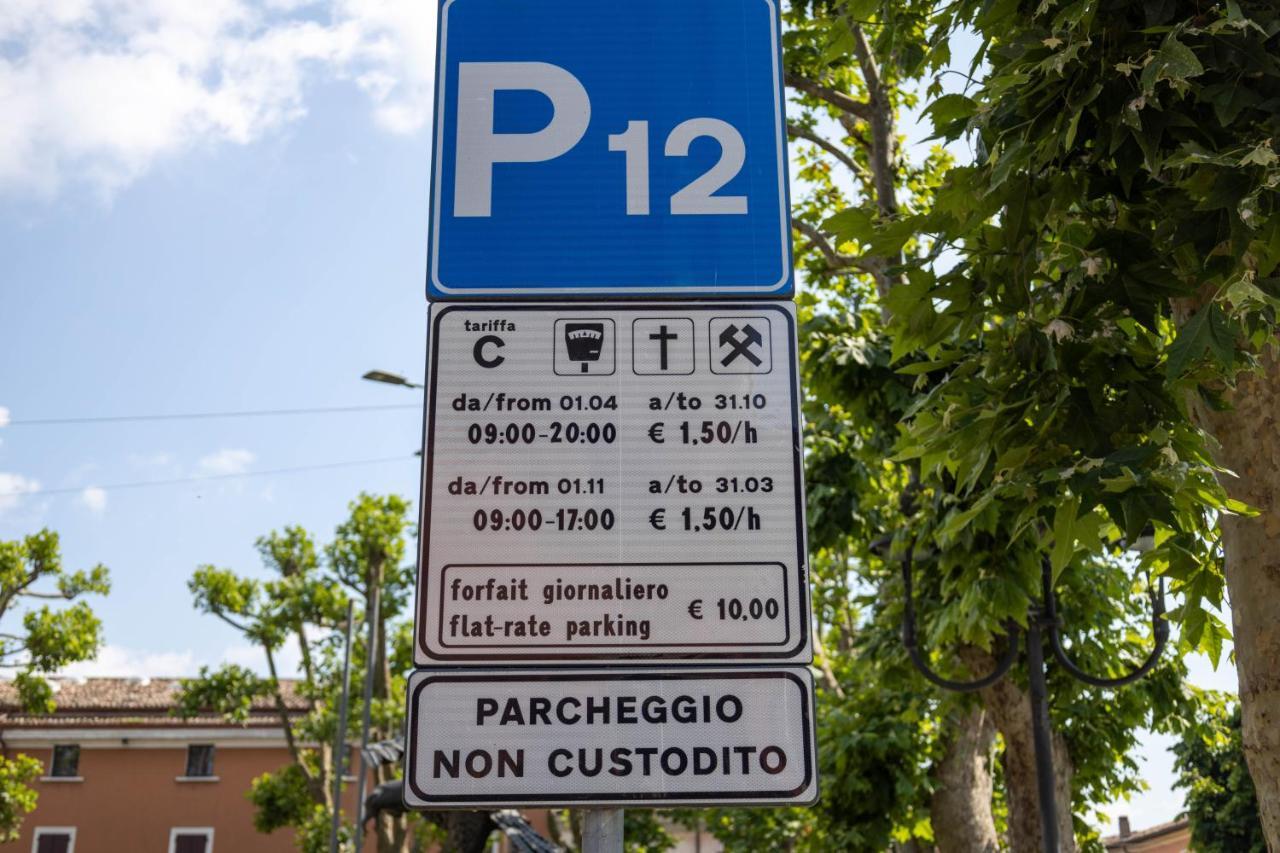 Ora Apartment Desenzano del Garda Exterior foto